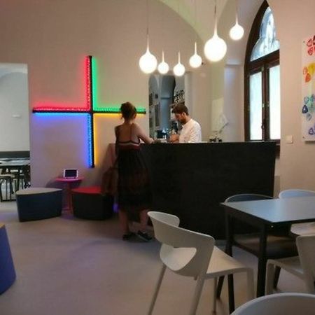 Babila Hostel Milano Eksteriør billede